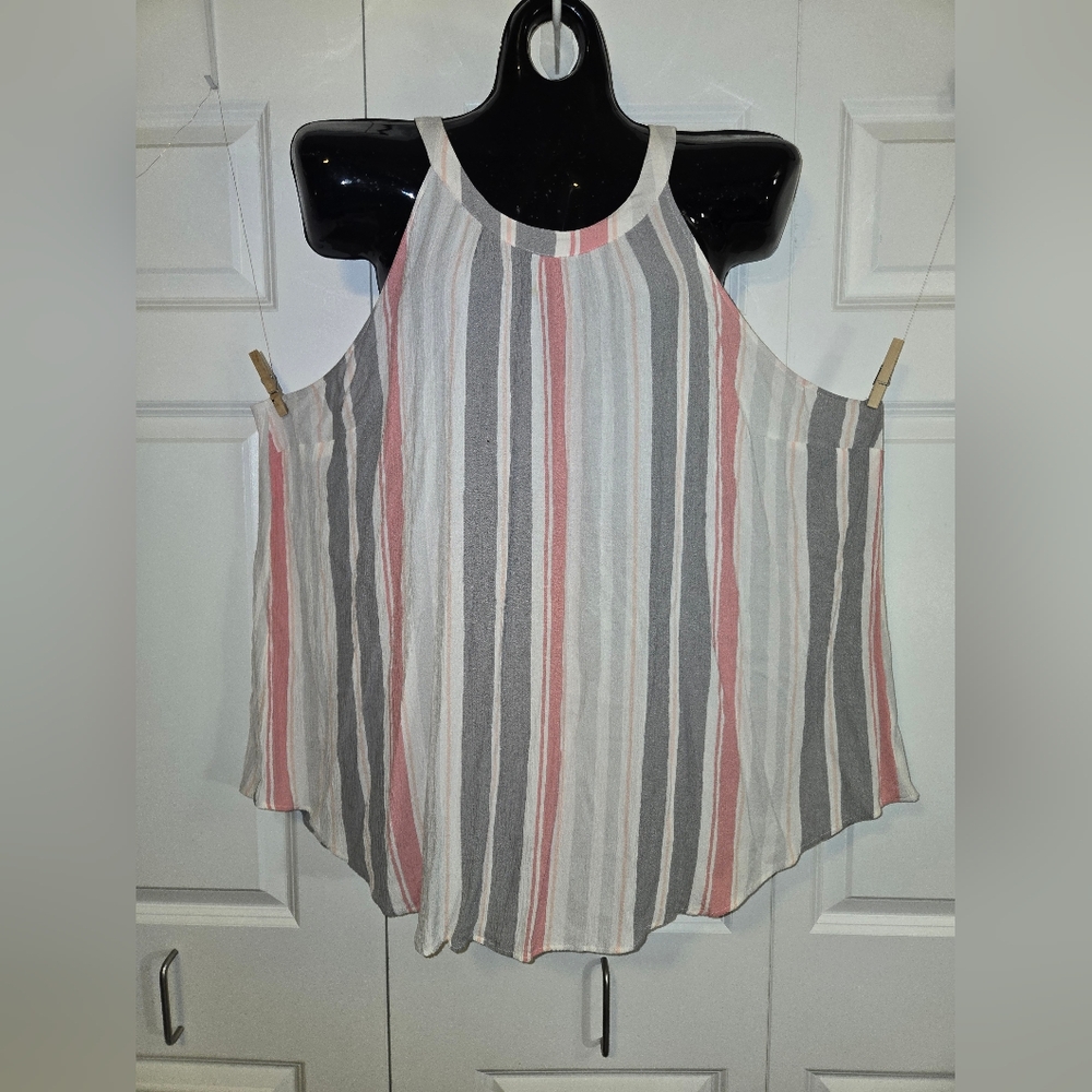 Torrid plus Size 5 Sleeveless Pink & Grey flowy lightweight top